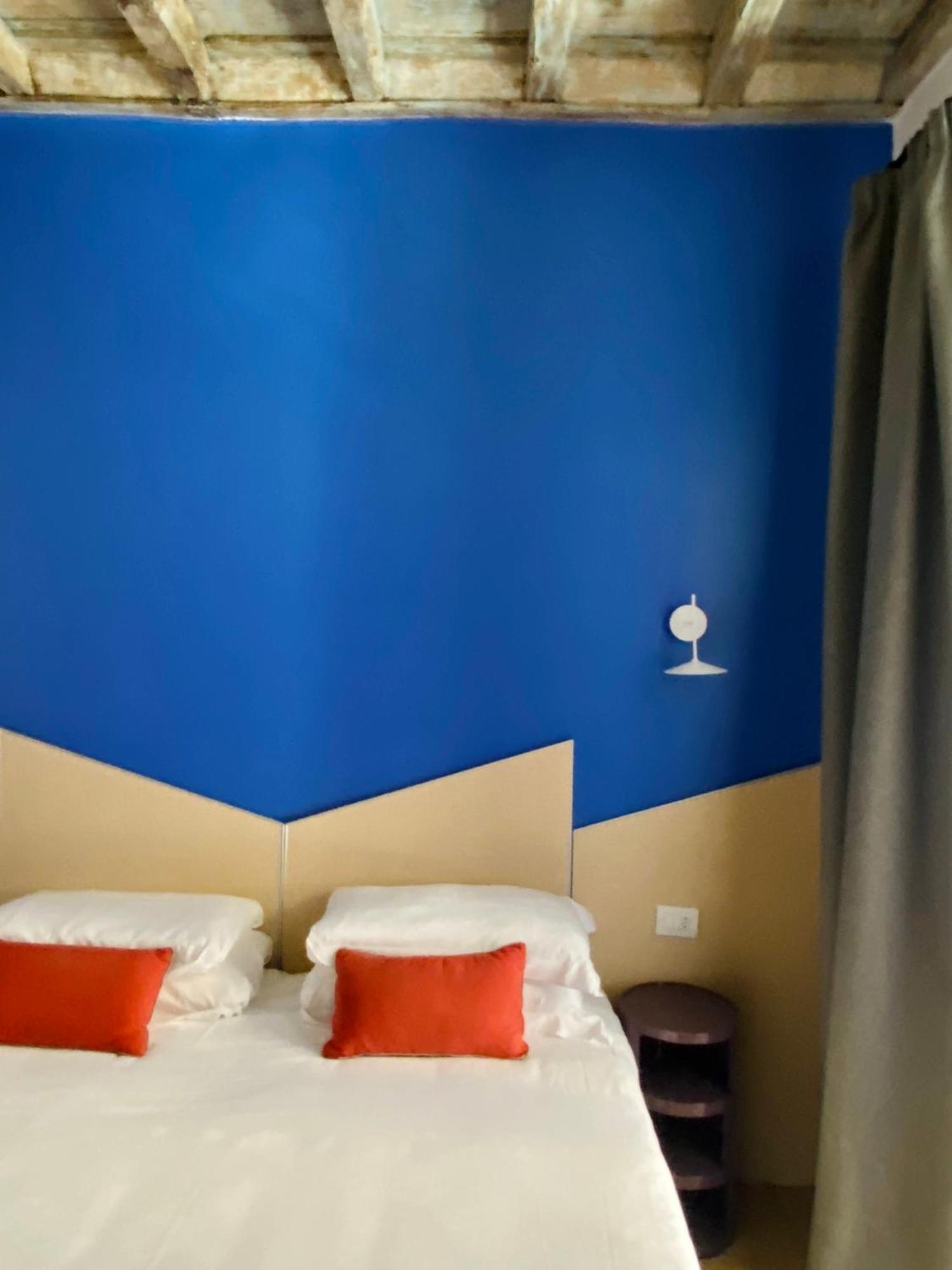 Salotto Monti Otel Roma Oda fotoğraf
